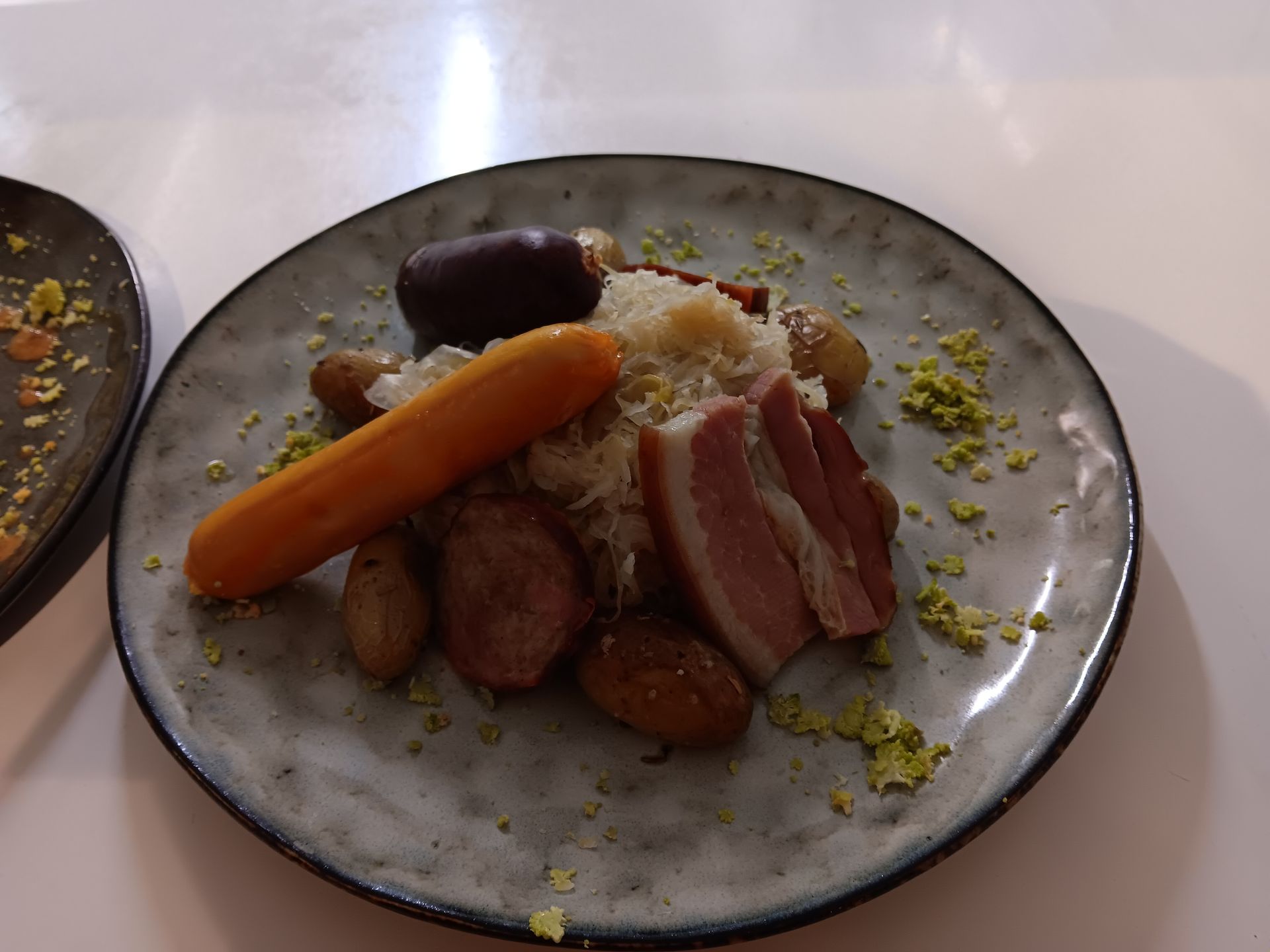 Une assiette de choucroute