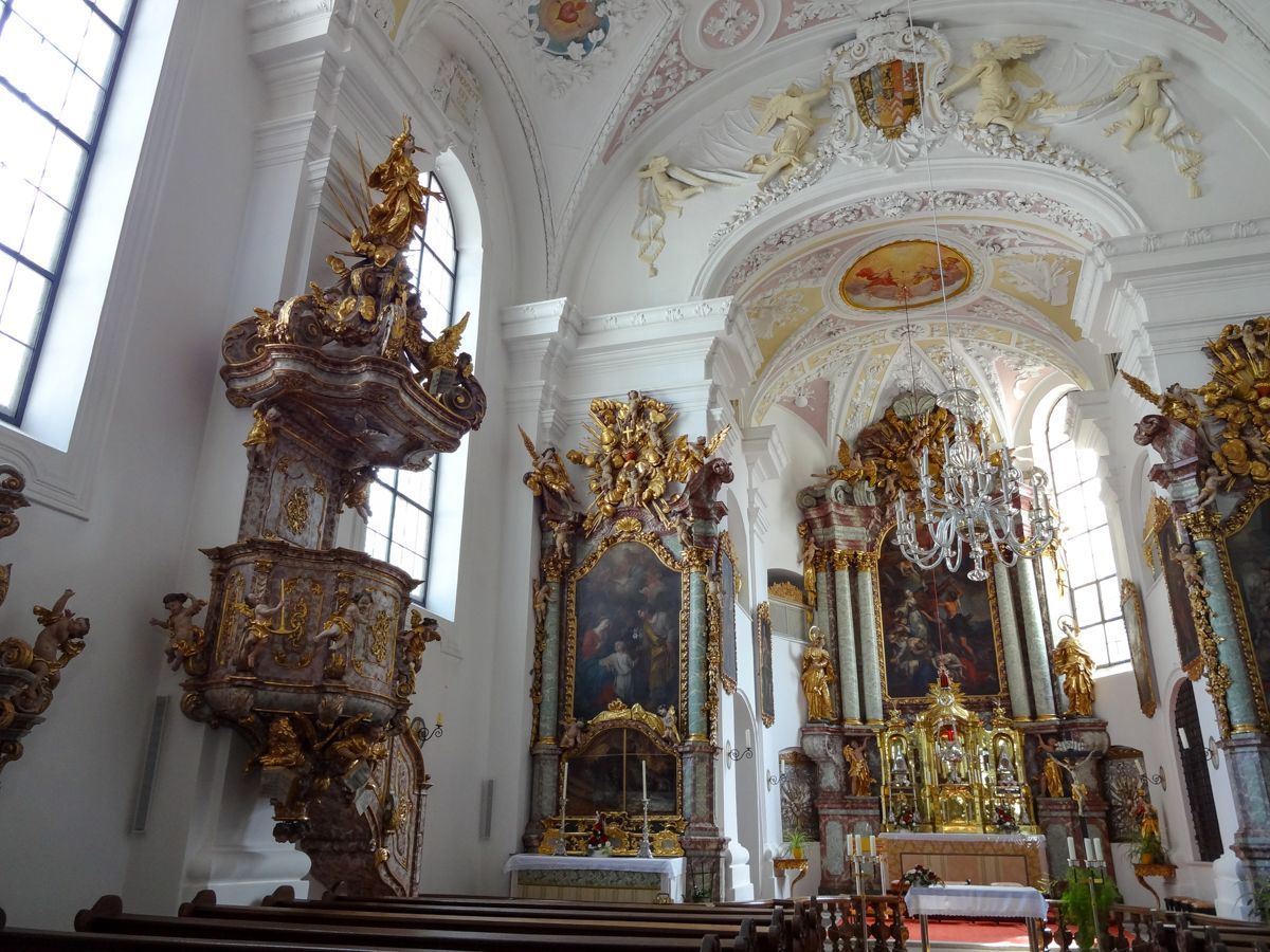 Blick zur Kanzel von 1725