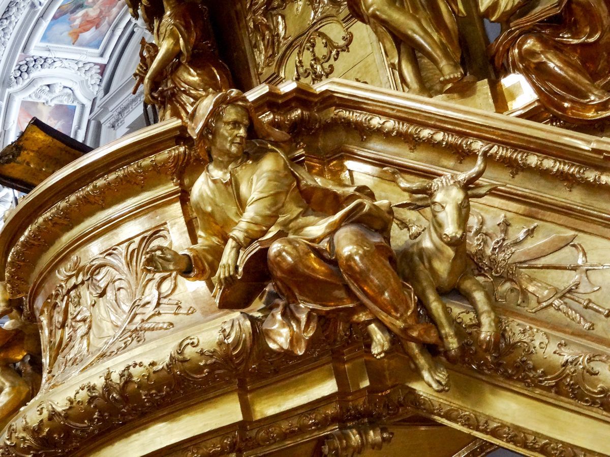 Kanzeldetail Evangelist Lukas