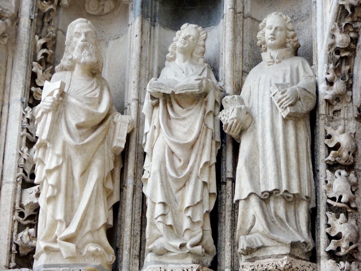 Figurengruppe Tympanon