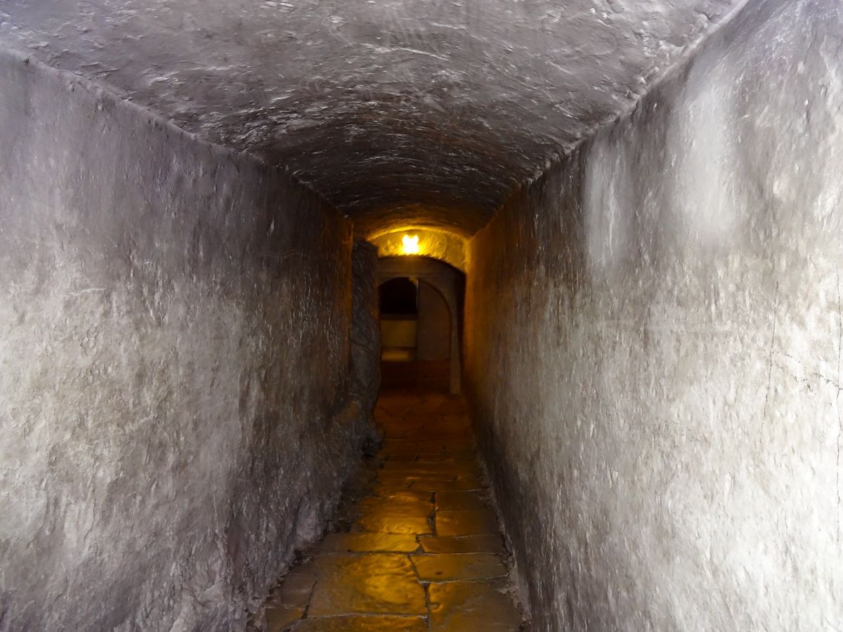 Felsengang der Unterkirche