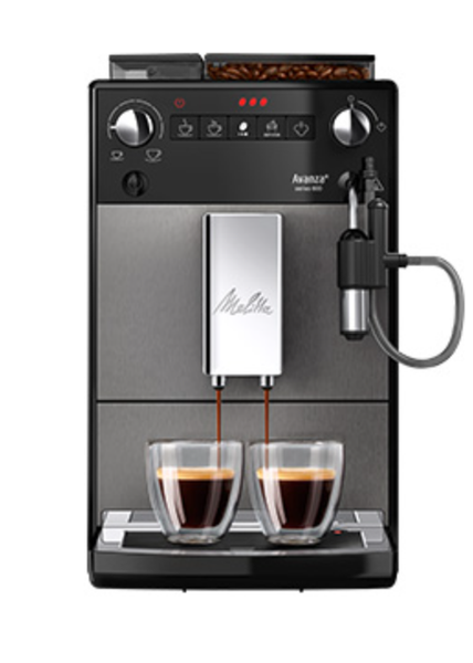 Eine Kaffeemaschine, aus der zwei Tassen Kaffee kommen.