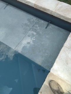 Vue d'une partie de piscine