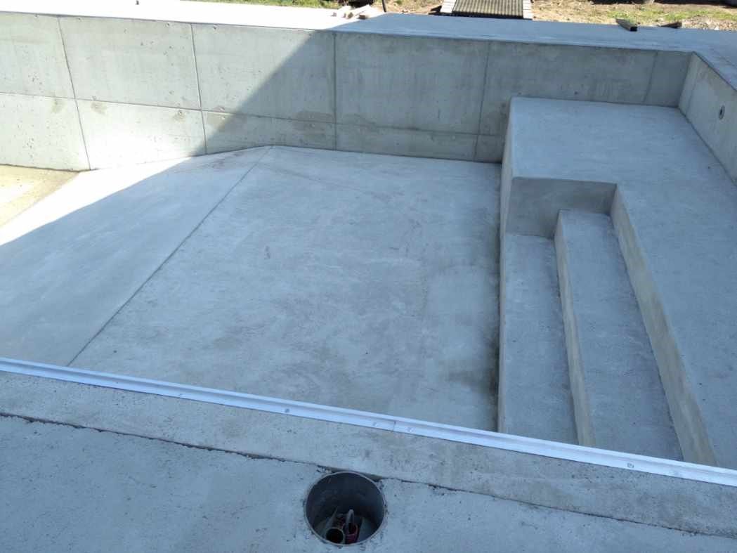 Construction d'une piscine en béton