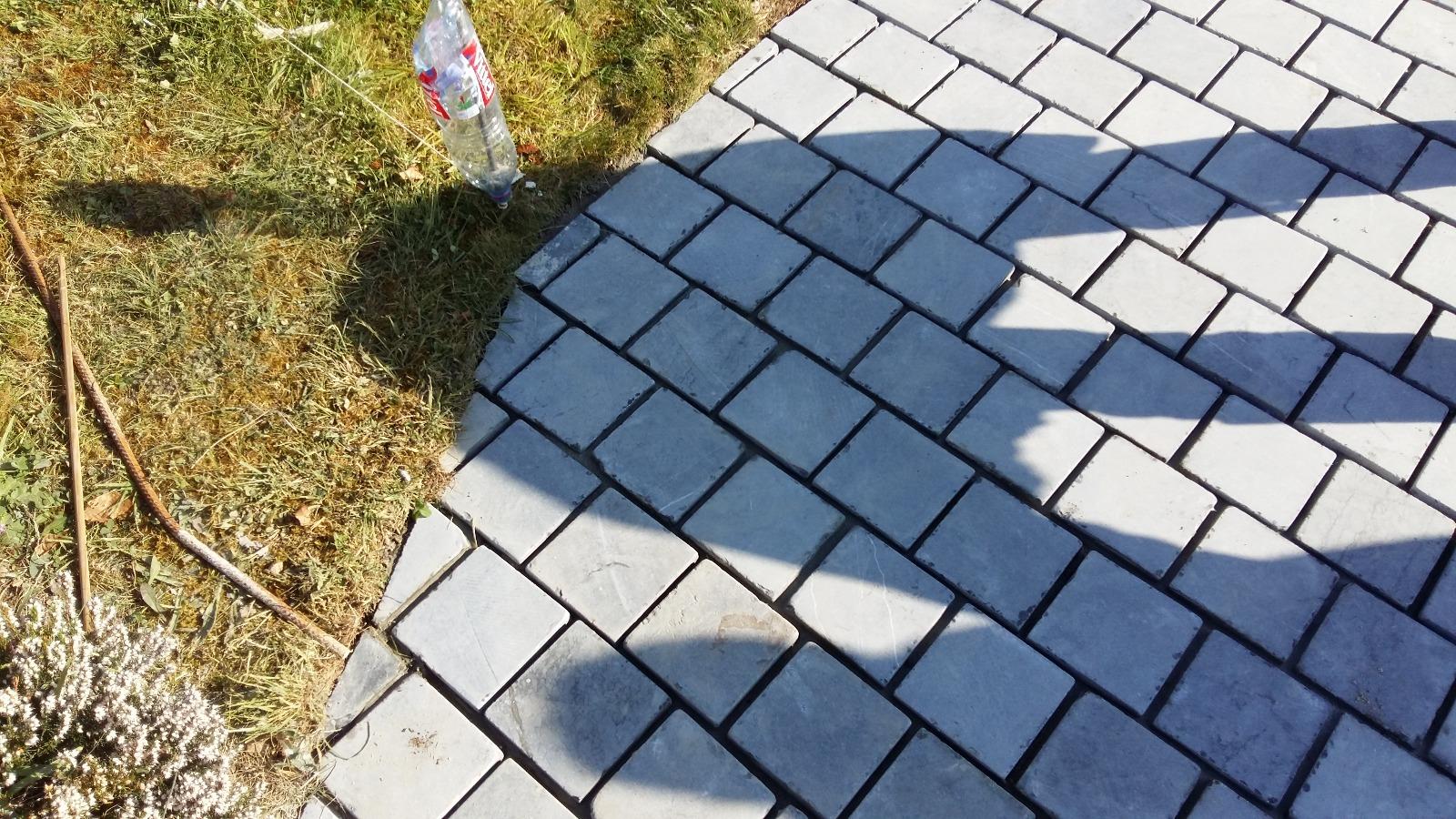 REVETEMENT PIERRES BLEUES 1