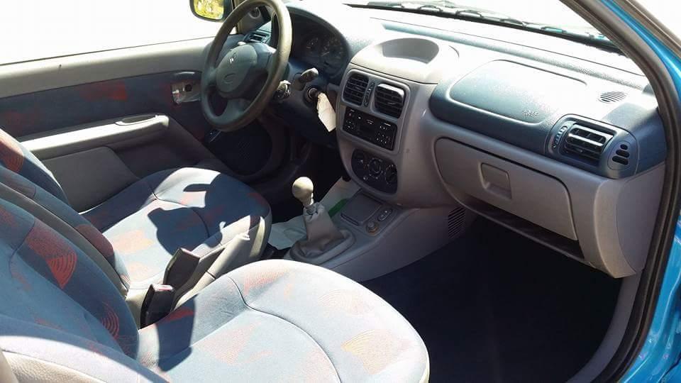 Nettoyage intérieur voiture