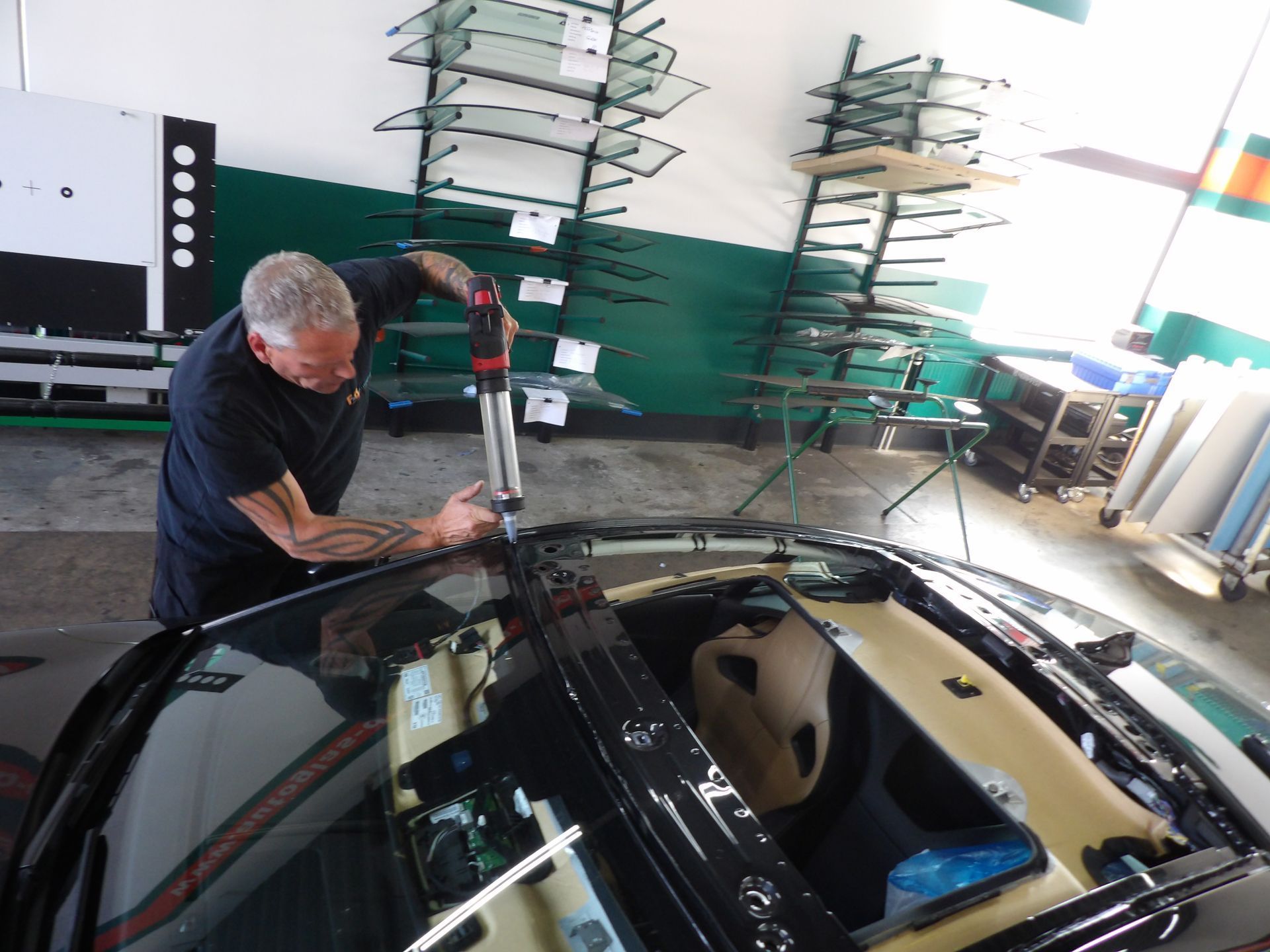 Autoglas wechseln bei der F&B Autoglas GmbH