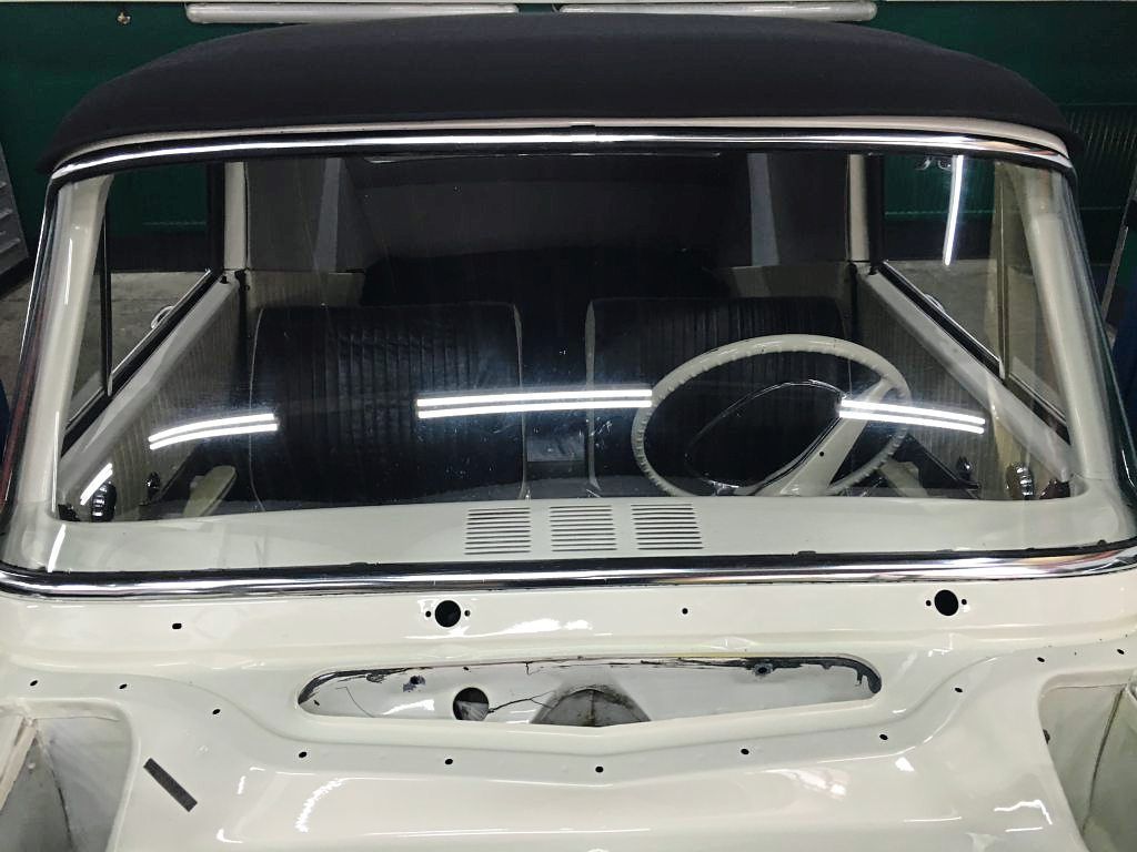 US-Fahrzeuge, Oldtimer & Youngtimer Reparatur bei der F&B Autoglas GmbH