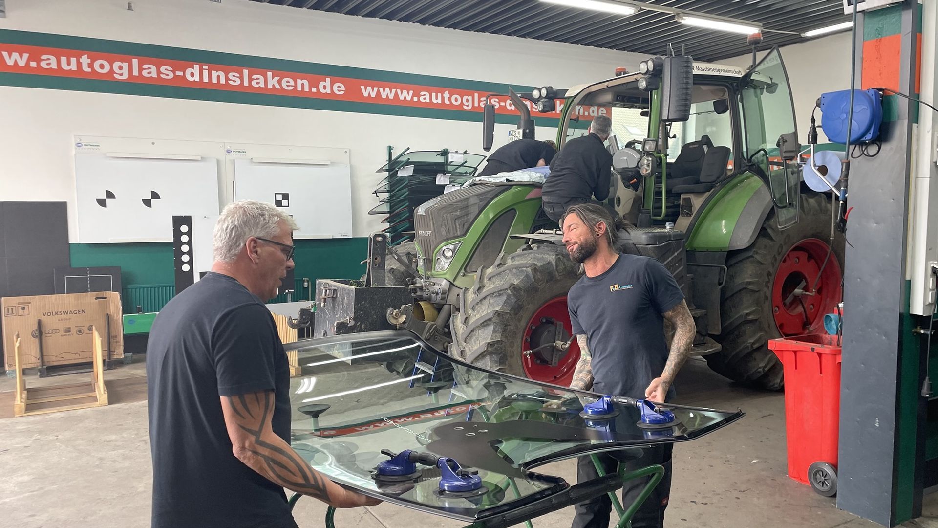 Nutzfahrzeuge Reparatur und Montage bei der F&B Autoglas GmbH