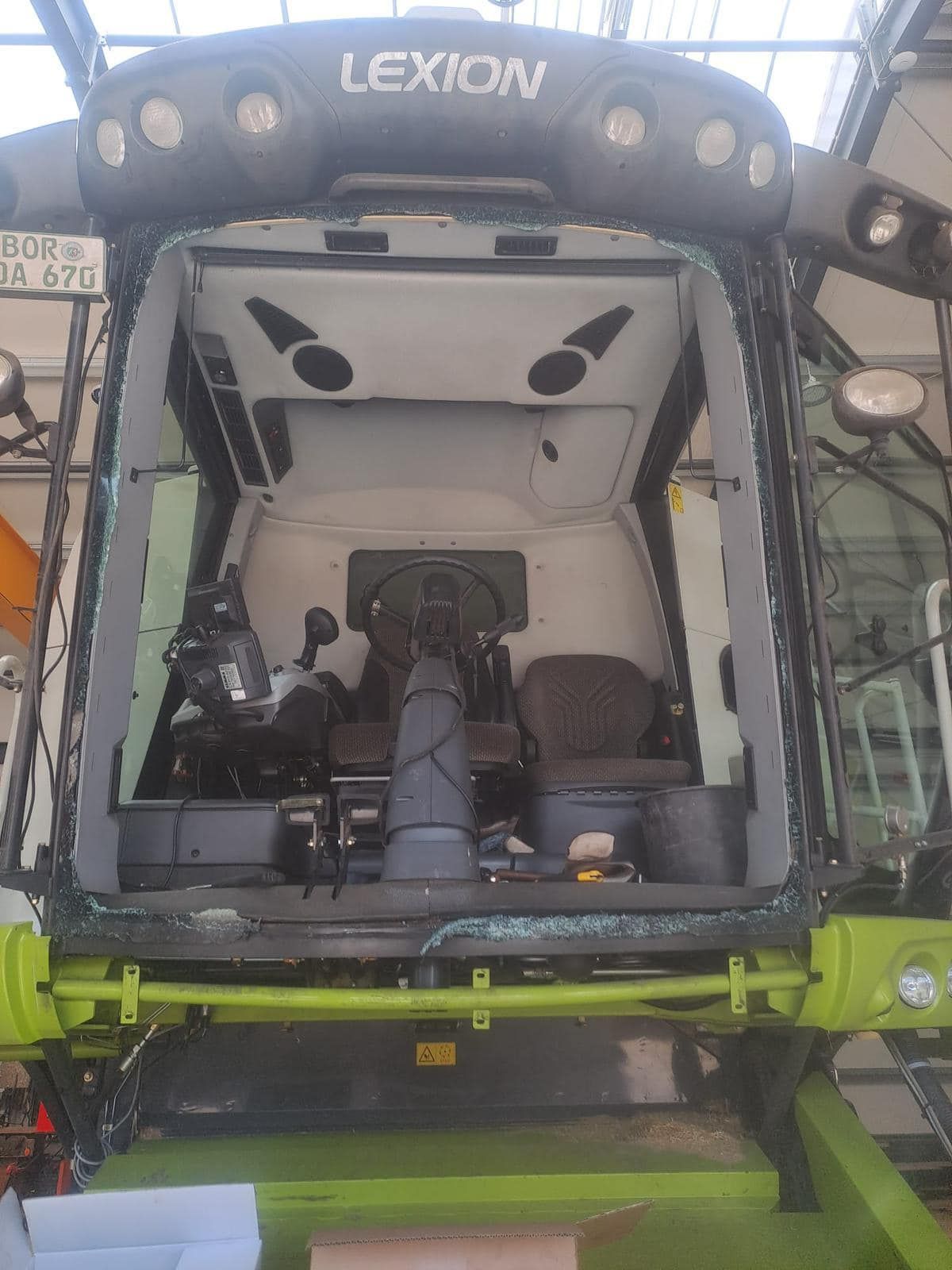 Nutzfahrzeuge Reparatur und Montage bei der F&B Autoglas GmbH