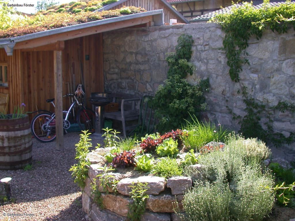 Hochbeet aus Steinen