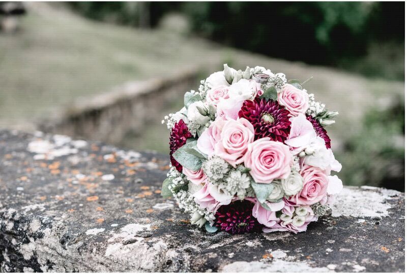 Moderner Blumenstrauß in Pastelltönen