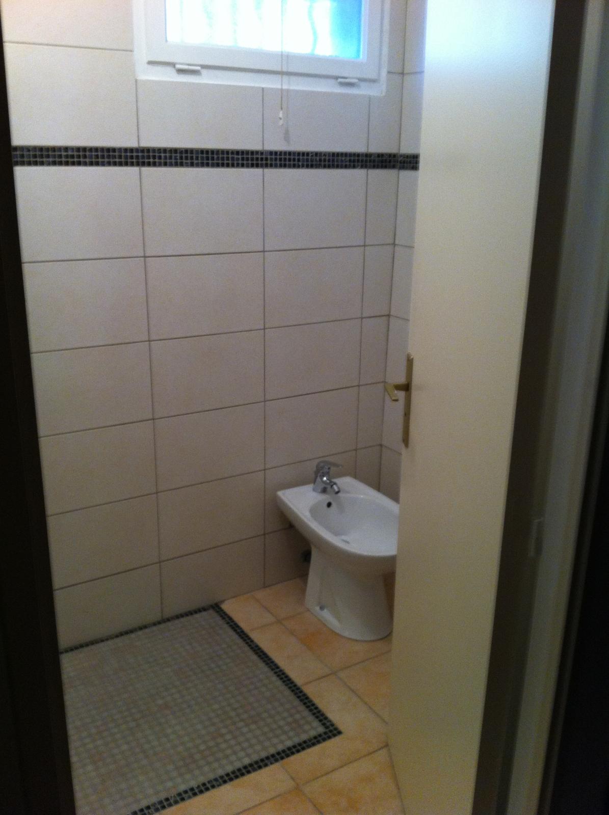 Bouron Lionel réalise des douches à l'italienne à La Ciotat