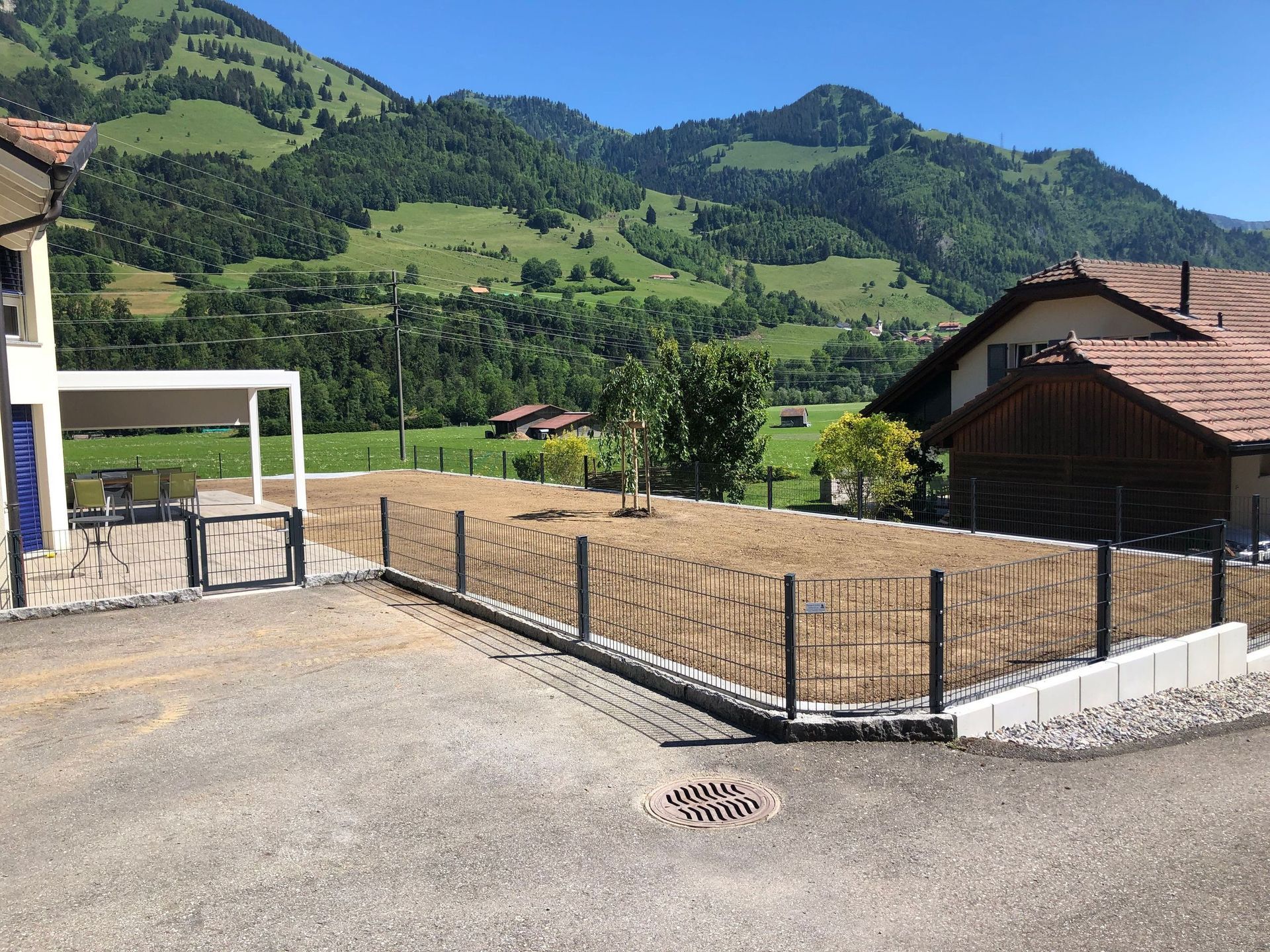 Clôture-terrasse-gazon