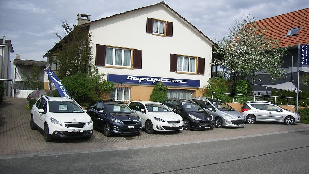 Vorplatz- Garage Roger Gut - Berikon