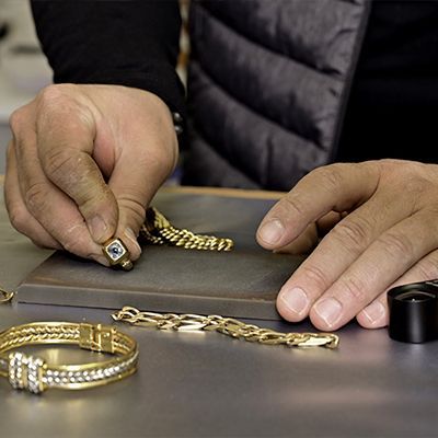 Analyse de carats de bijoux en or