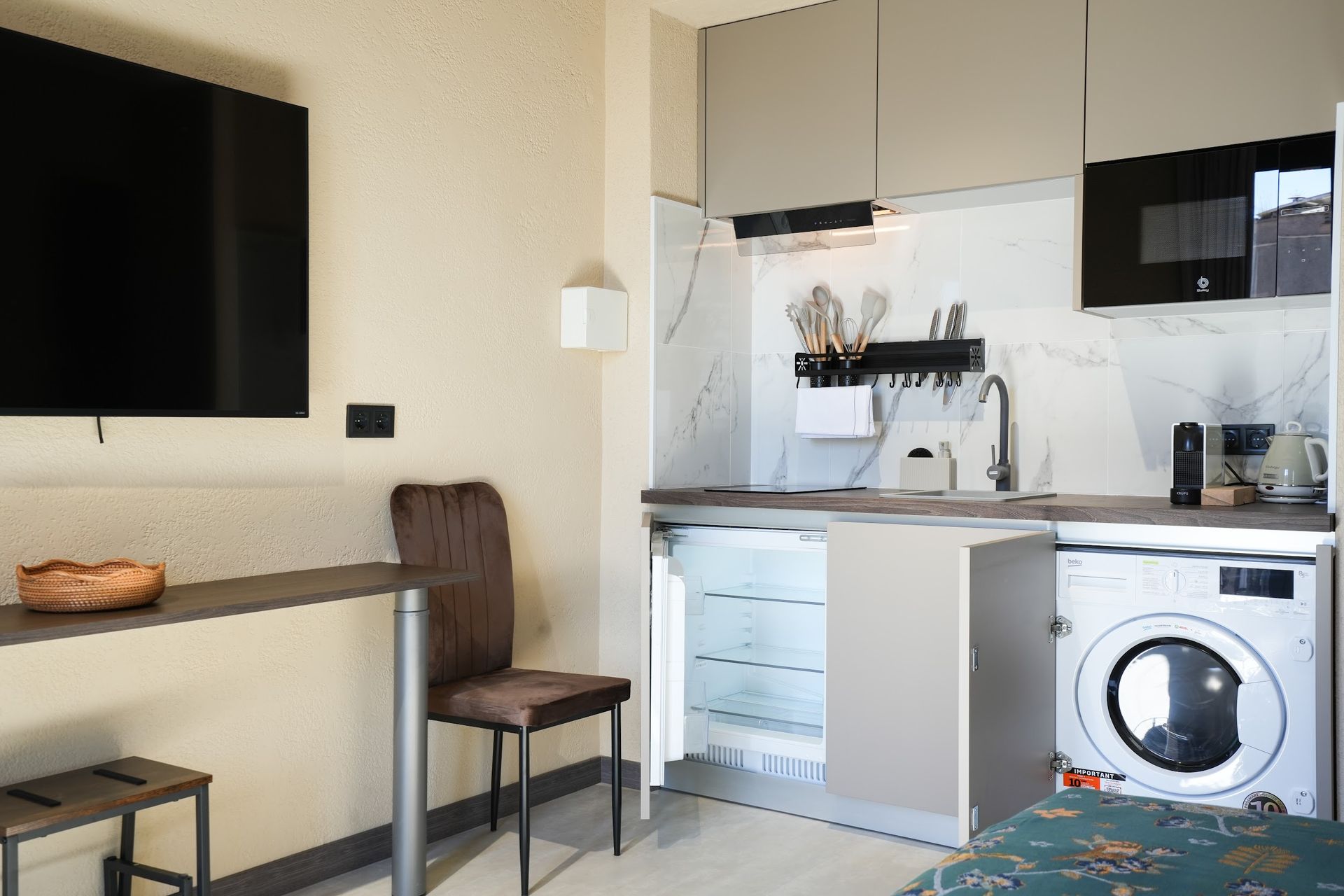 Interiores de los apartamentos SJ7 Aparthotel en Sant Feliu de Guíxols