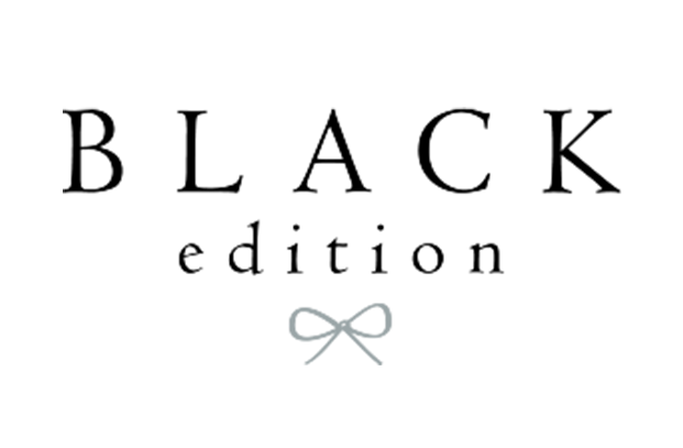 Logo mit dem Wort „BLACK“ in Großbuchstaben über dem Wort „edition“ in Kleinbuchstaben, darunter ein Schleifensymbol.