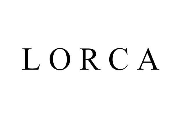 Das Wort „LORCA“ in schwarzer, klassischer Serifenschrift auf weißem Hintergrund.