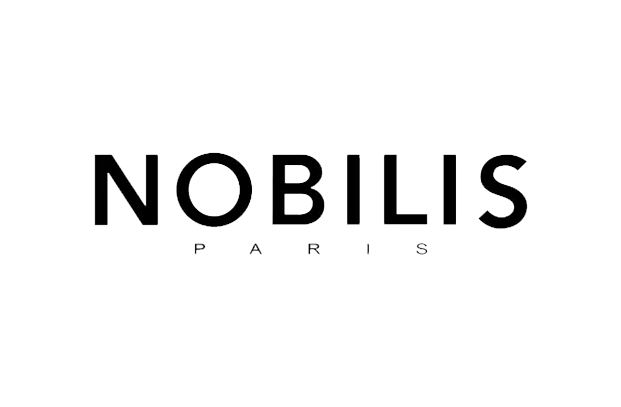 Das Logo von Nobilis Paris zeigt das Wort „NOBILIS“ in großer schwarzer Serifenschrift, darunter „PARIS“.