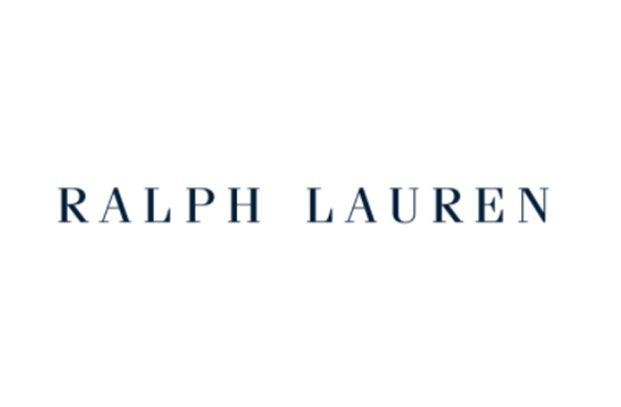 Das Ralph Lauren Logo in dunkelblauer Schrift auf weißem Hintergrund.