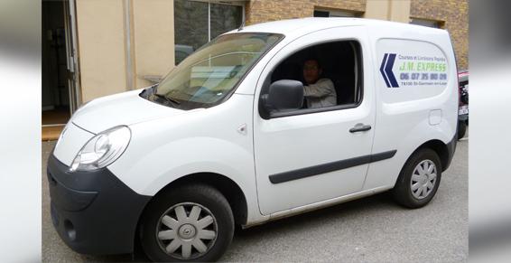 Véhicule pour vos livraisons urgentes