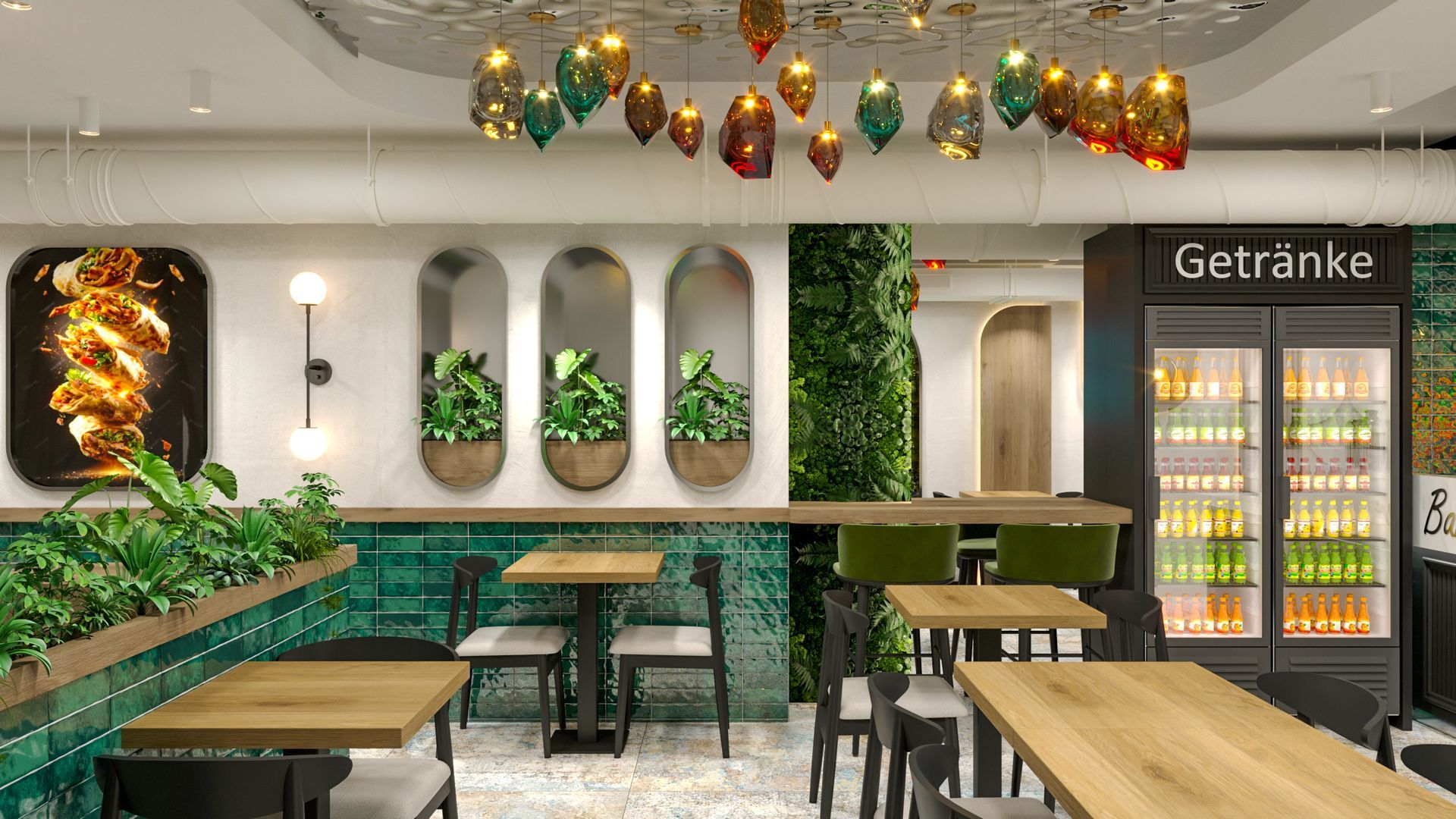 Interieur eines modernen Restaurants mit Tischen, Pflanzen und einem Getränkekühler. Dekorative Lichter hängen darüber.