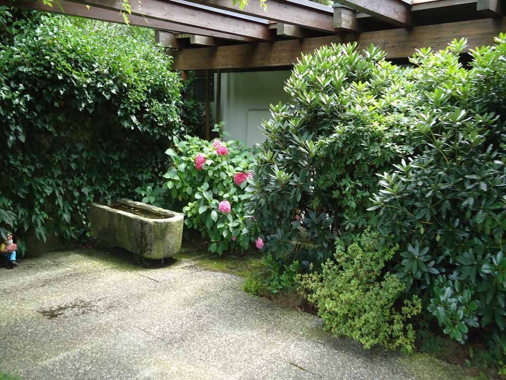 Brunnen im Innenhof - MM Gartenpflege GmbH Wiliberg