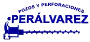 Logotipo de Per&aacute;lvarez, empresa de perforaci&oacute;n. Presenta a un trabajador operando un taladro con la leyenda "POZOS Y PERFORACIONES" en la parte superior.