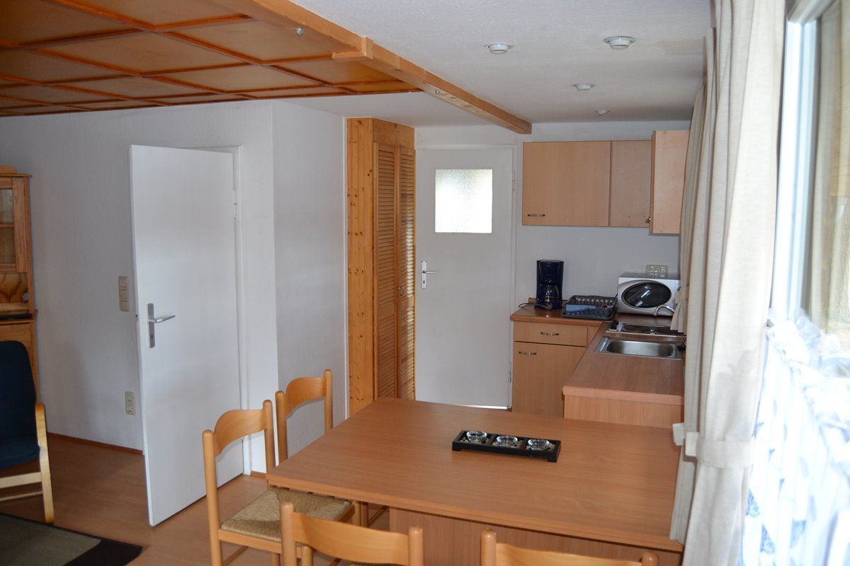 Bungalow 2 | Essbereich mit Küche