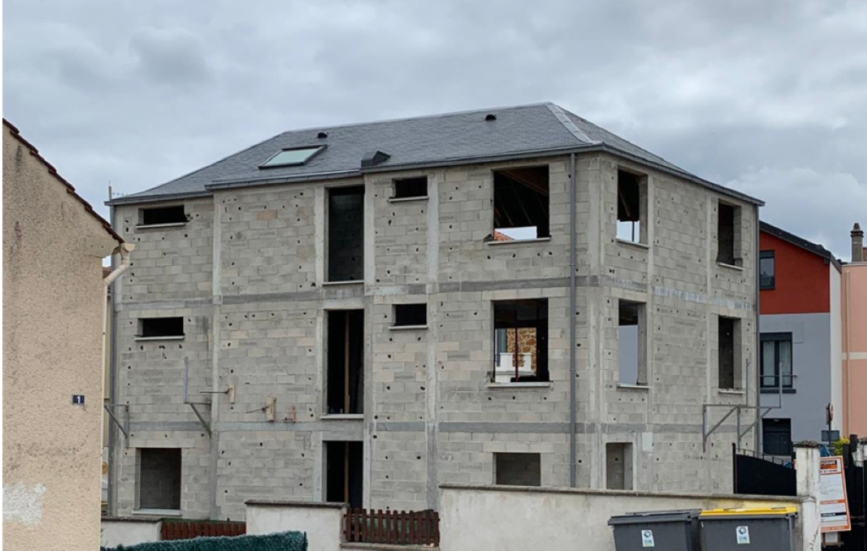 Construction d'un immeuble de deux étages