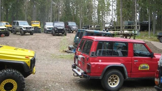 Erilaisia ajoneuvoja