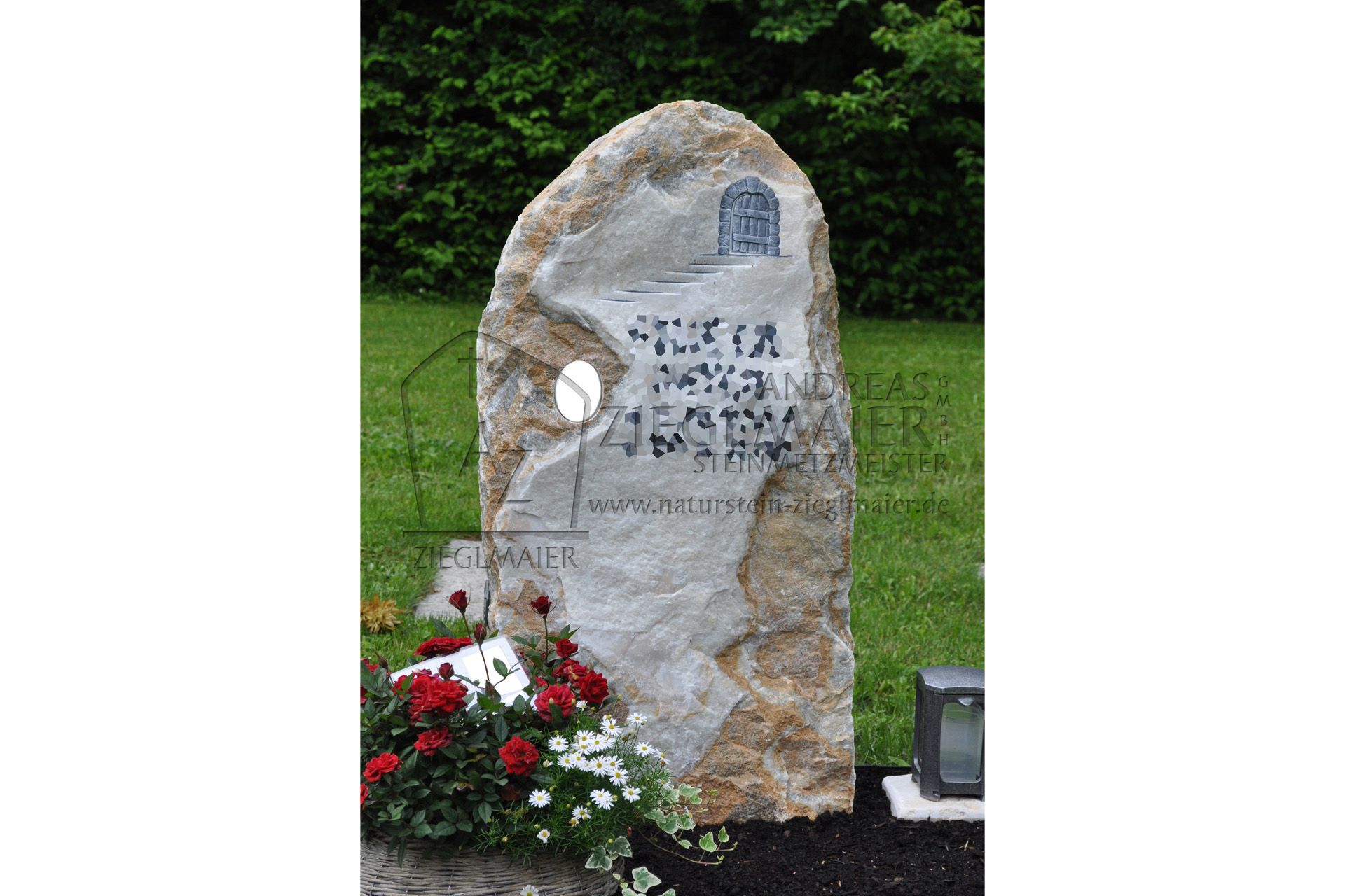 Naturbelassene Grabsteine