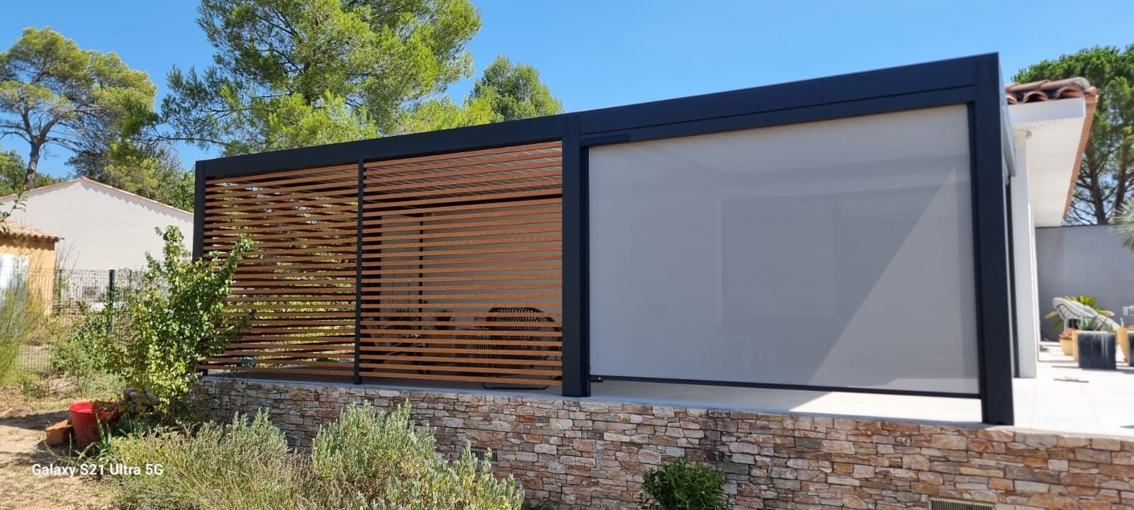 Pergola blanche