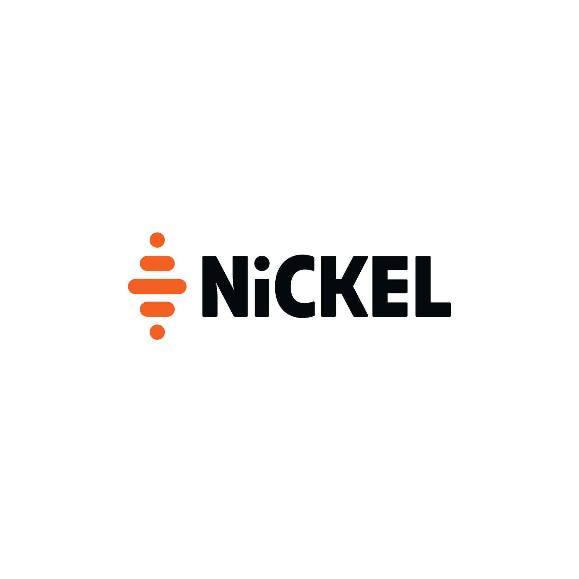 El logotipo de nickel es negro y naranja sobre un fondo blanco.