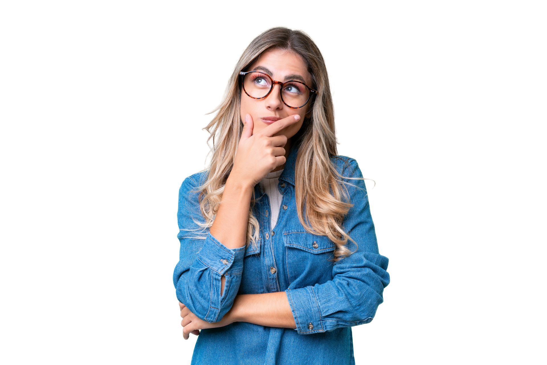 Une jeune femme qui s'interroge