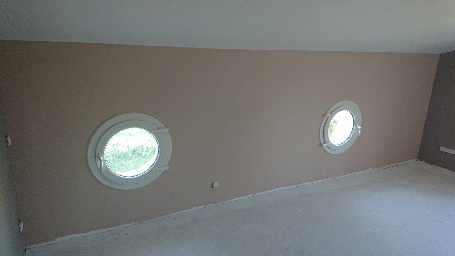 Finitions fenêtres rondes