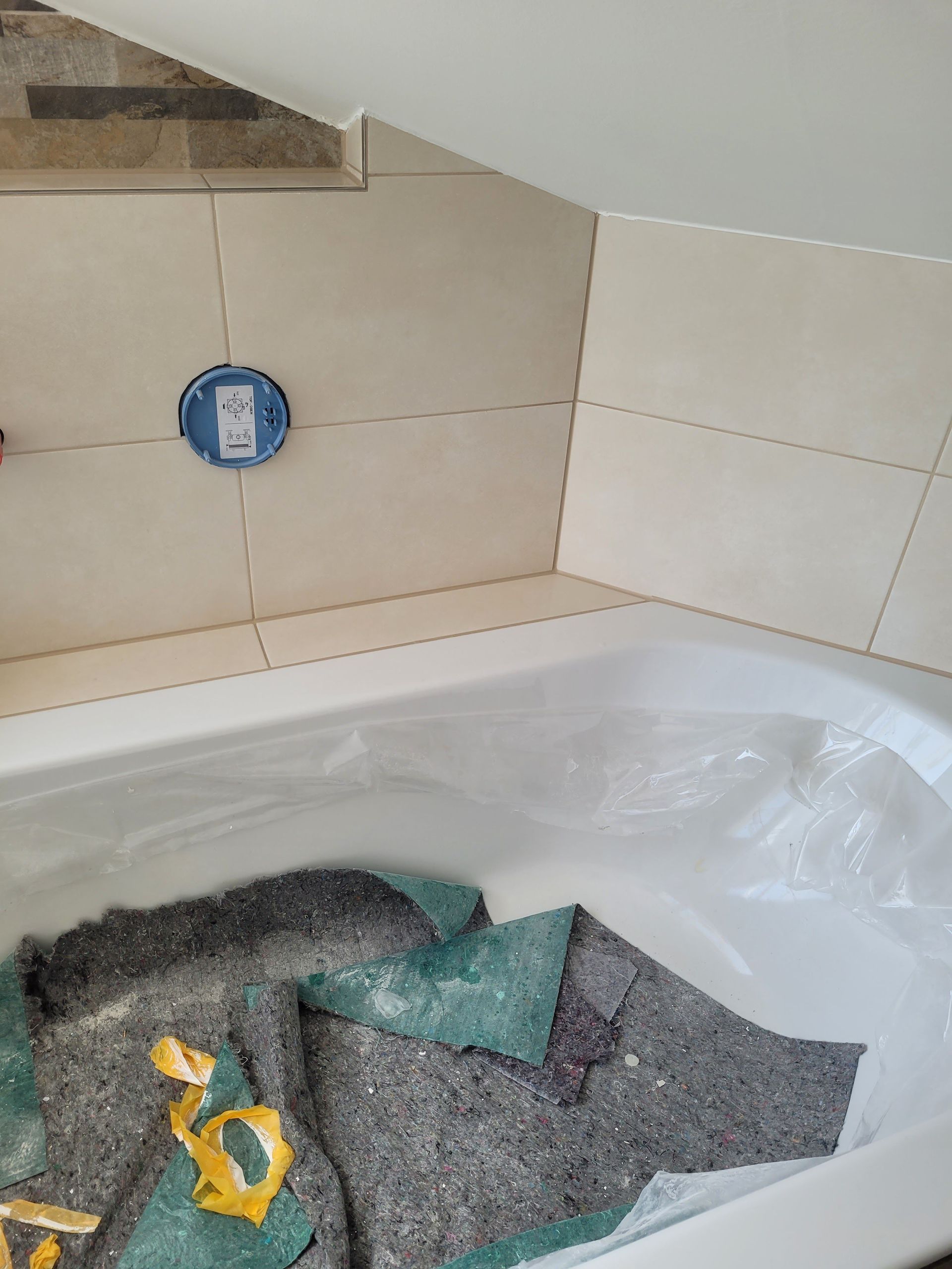 Benhard Fugentechnik Badewannenverfugung