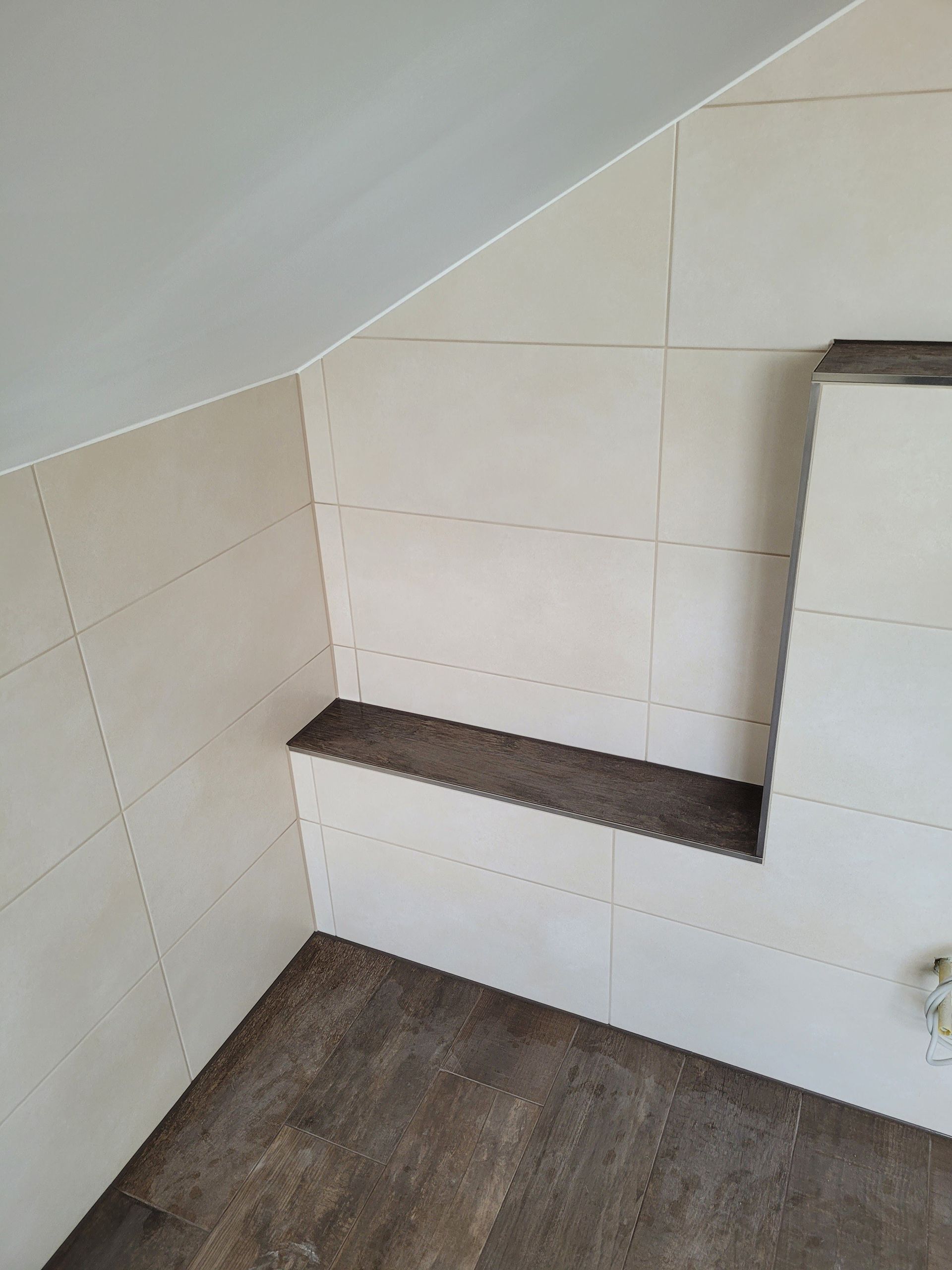 Benhard Fugentechnik Verfugung des Badezimmers