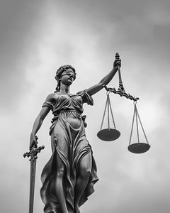 Statue de justice