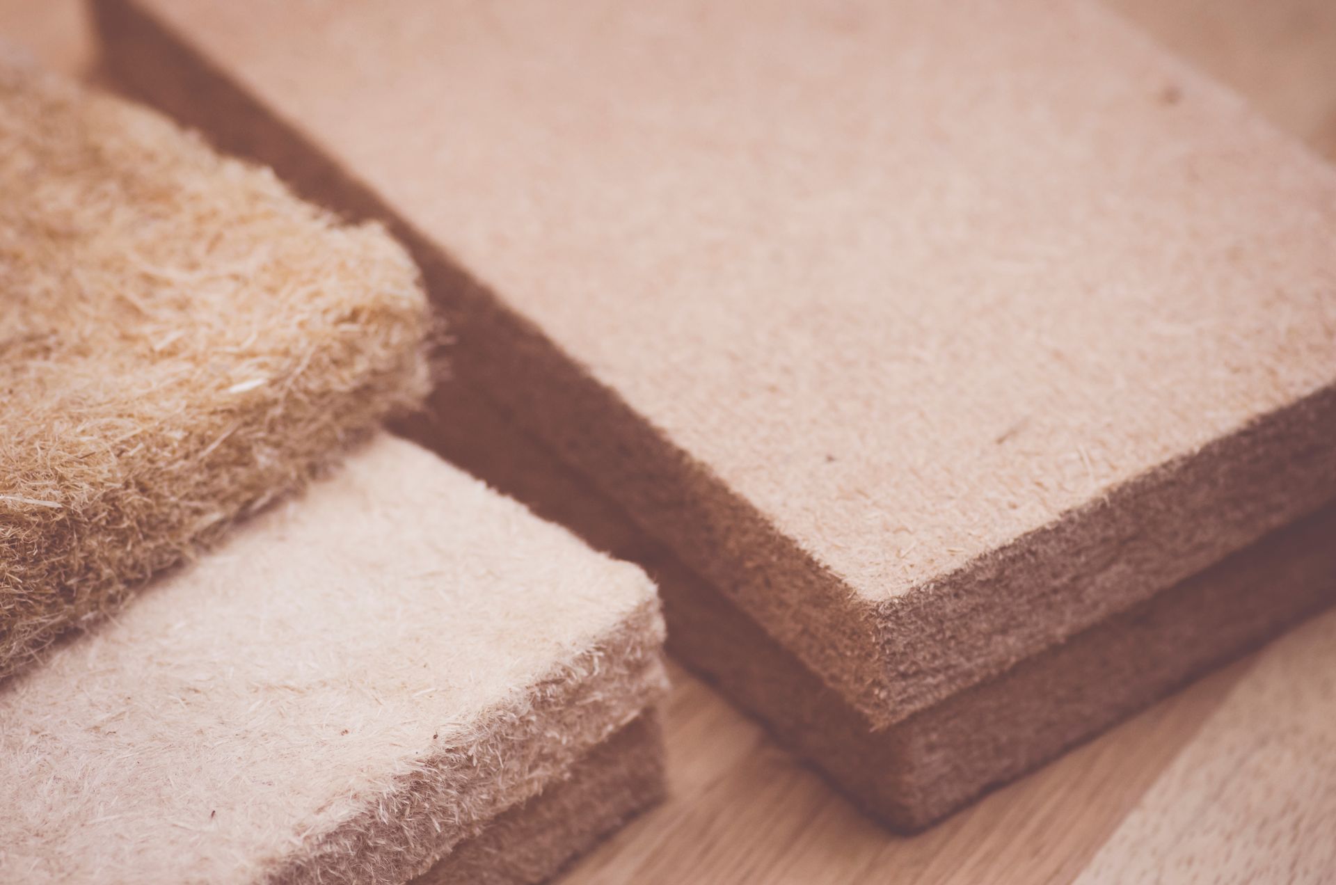 Panneaux isolants en fibres de chanvre