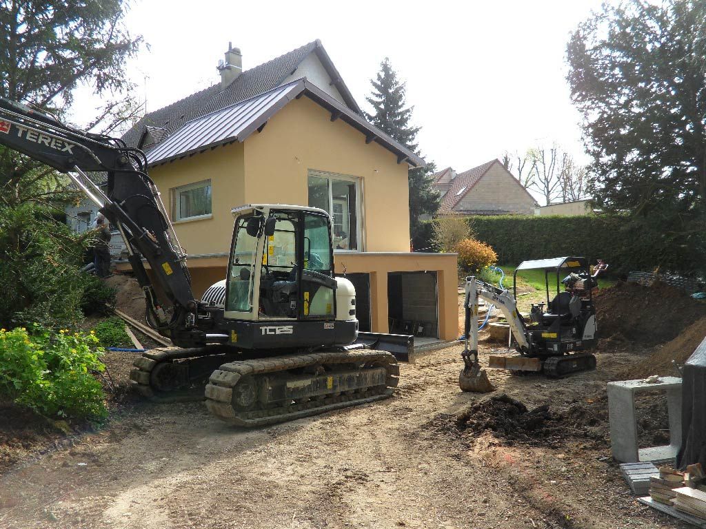 Tractopelles servant au terrassement