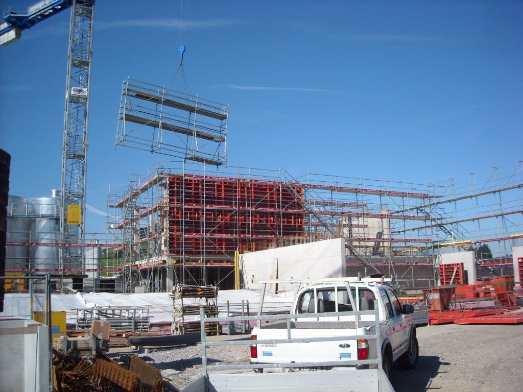 Neubau (Wände 2.OG, Brauerei)