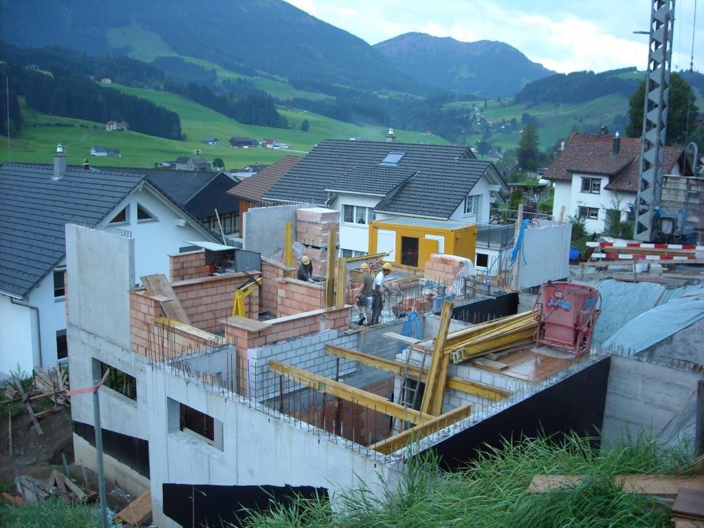 Neubau (Wände Beton + Mwk EFH Koch, Gonten)