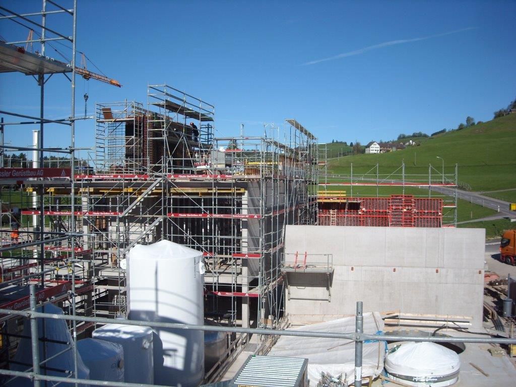 Neubau (Wände 3.OG, Brauerei)