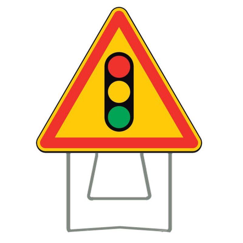 Panneau de signalisation avec feux tricolores