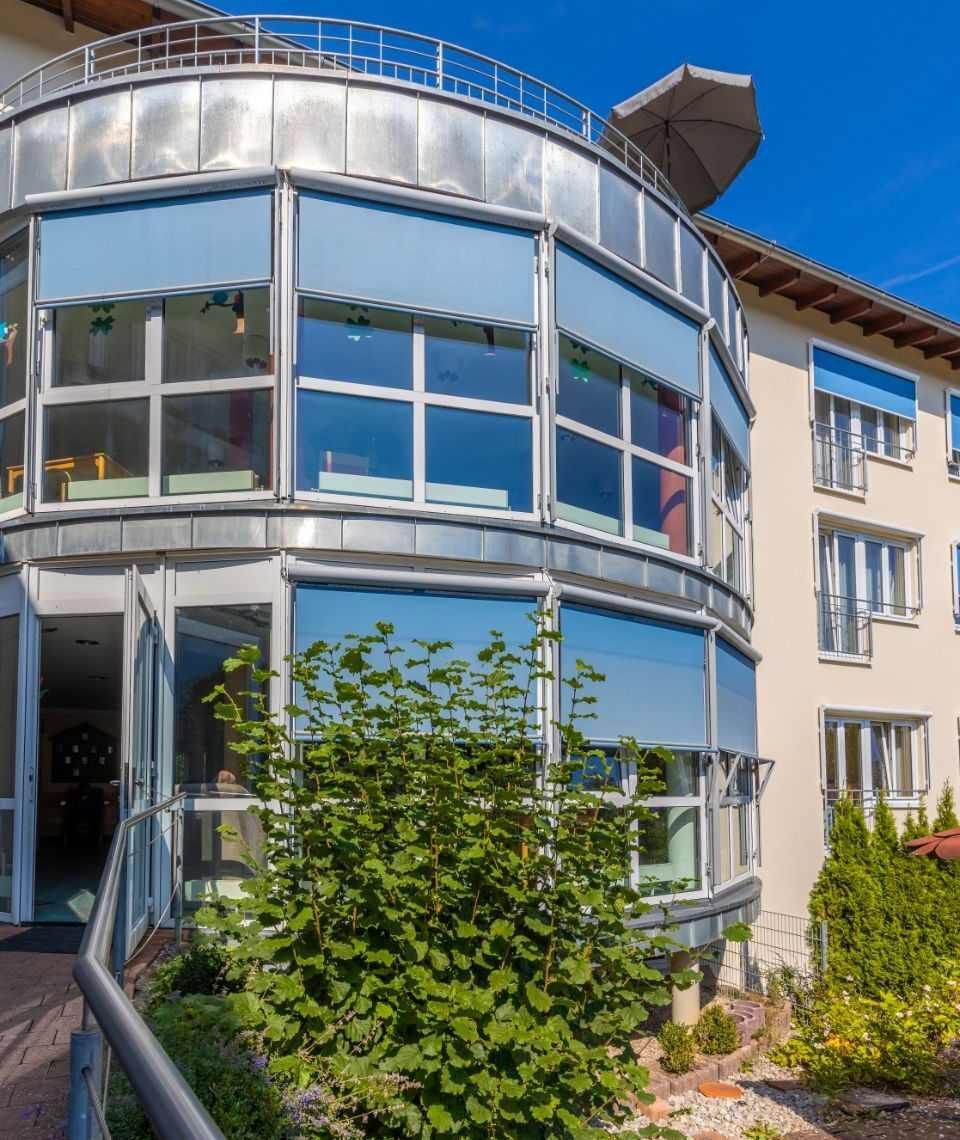 Außenansicht Senioren- und Pflegeheim 