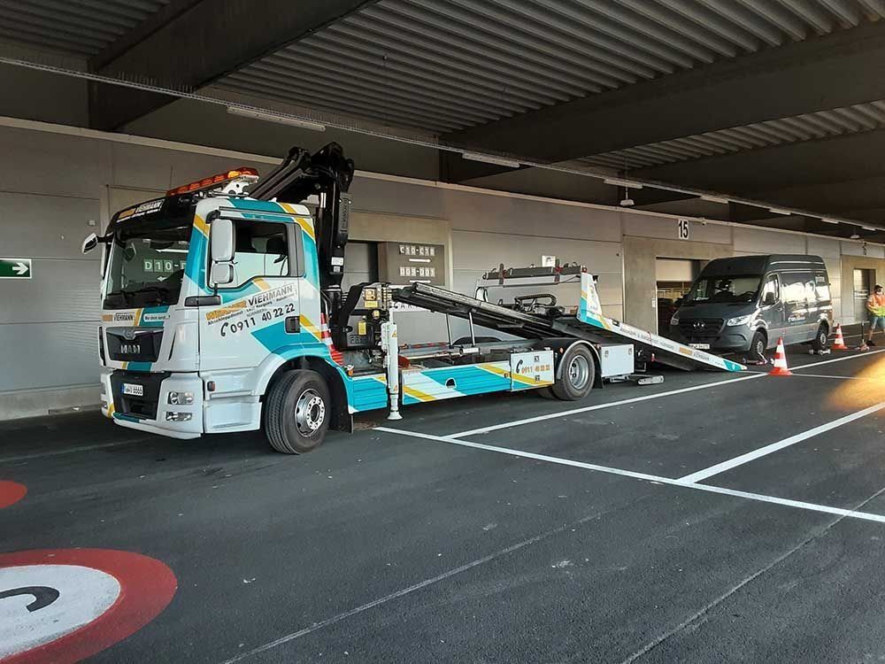 Abschleppen-Bergedienst