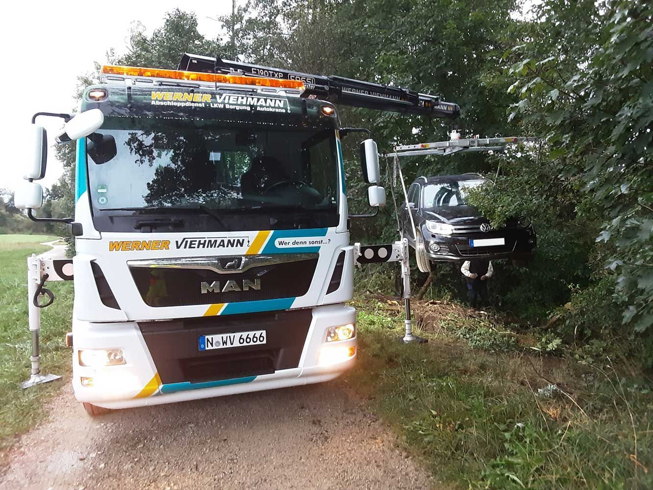 PKW Abschleppen-Bergedienst