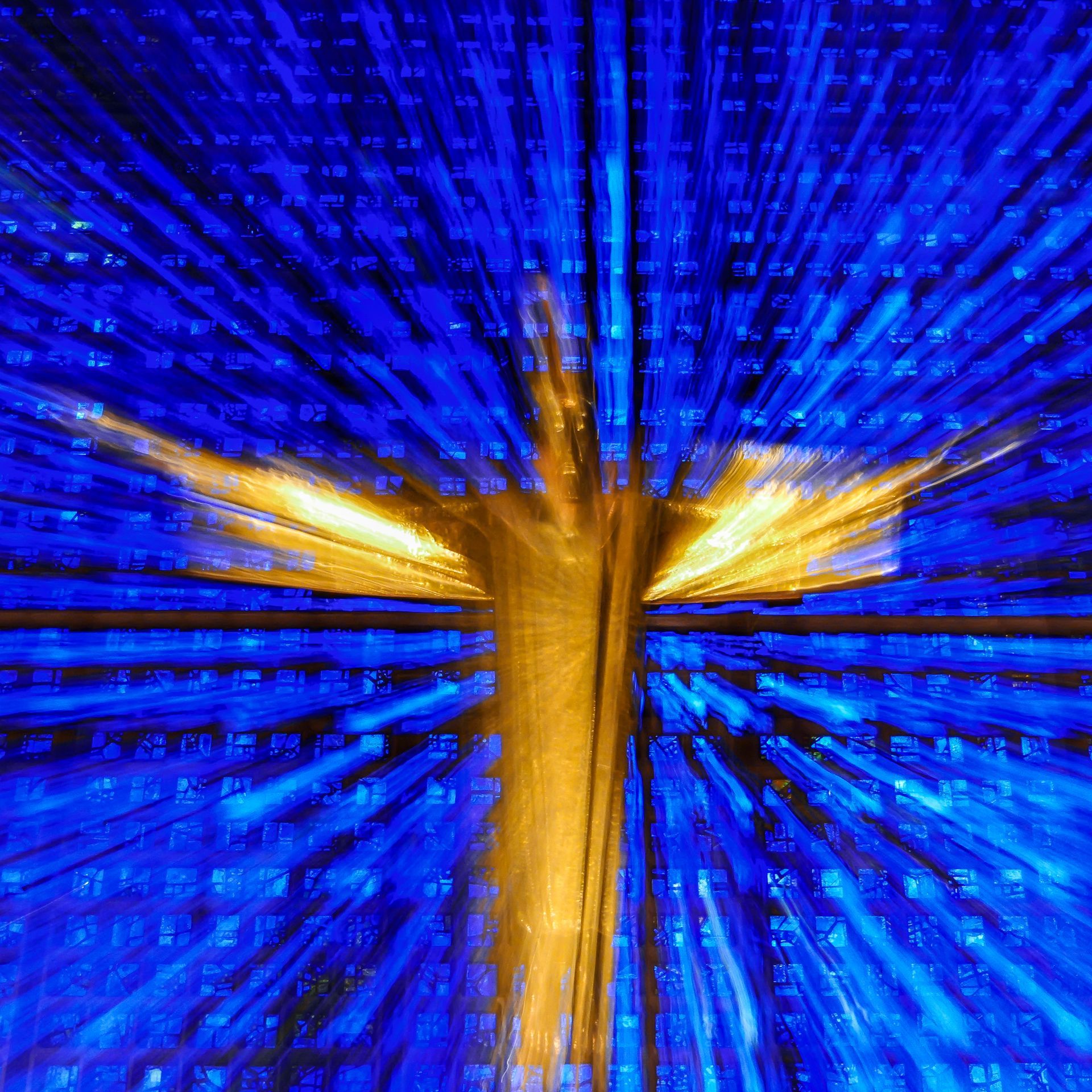 Kaiser Wilhelm Gedächniskirche Crucifix Light Flow
